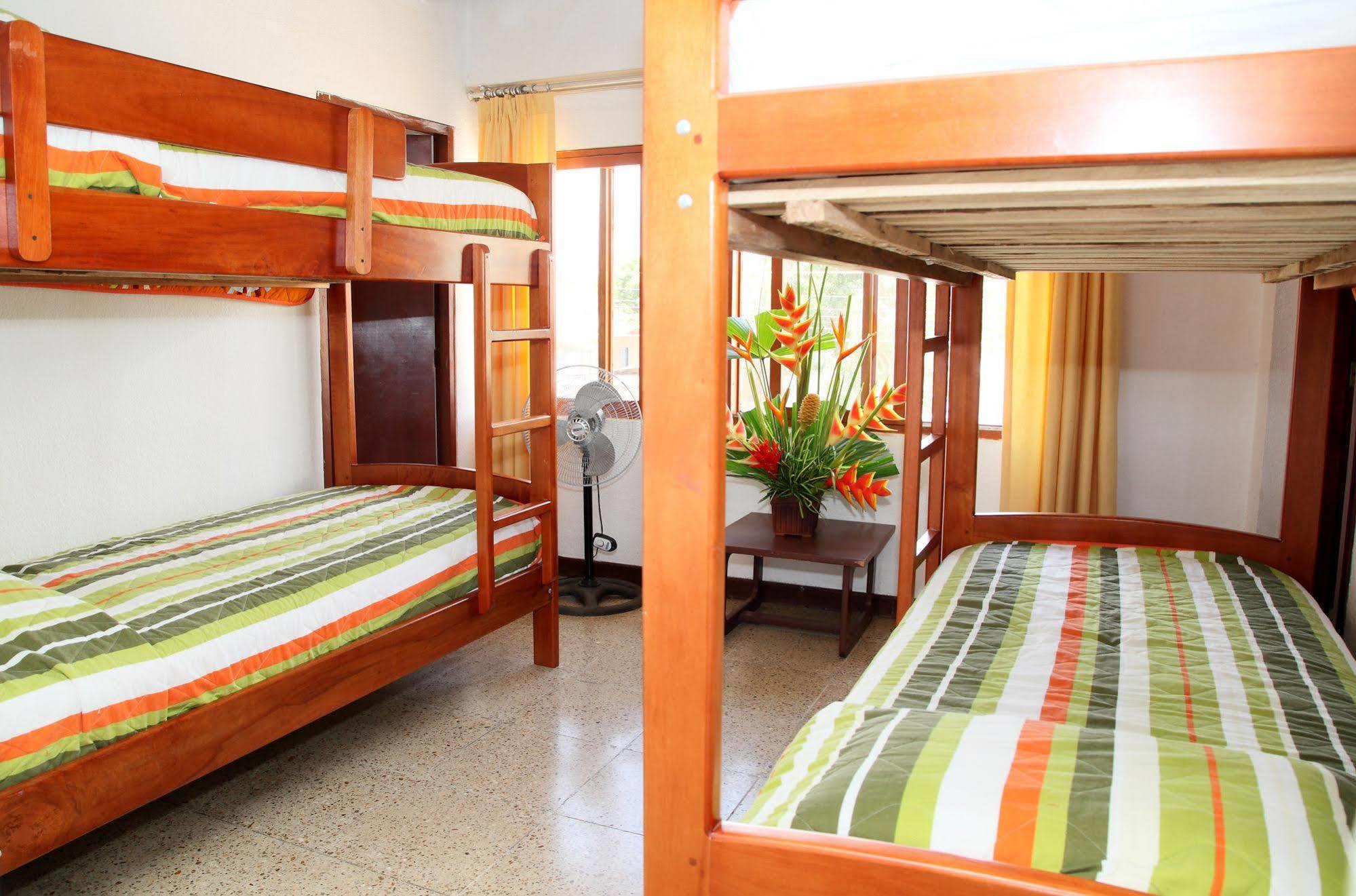 Hotel Puerto Ballesta Tonsupa Zewnętrze zdjęcie